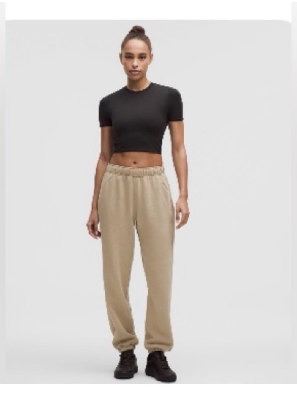 lululemon Scuba Mid-Rise Oversized Jogger
Regular Sheer Oak SZ Small EUC